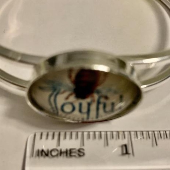 Bee Joyful Bracelet - Picture 7 of 11